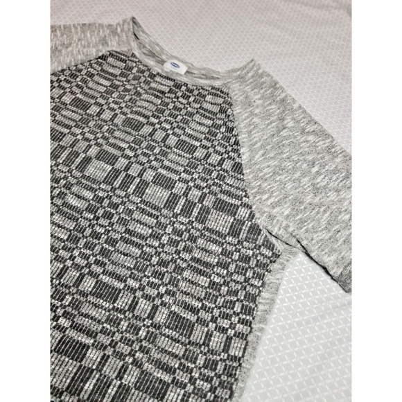 Womens Old Navy Gray & Black Short Sleeve Shirt Size XL - Picture 2 of 7